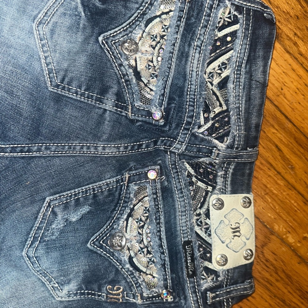 Miss Me capris size 26